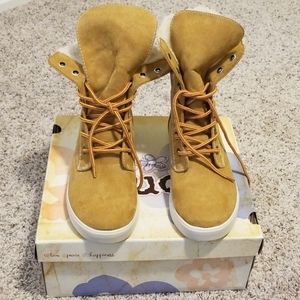 Mudd Winter Sneaker Boots